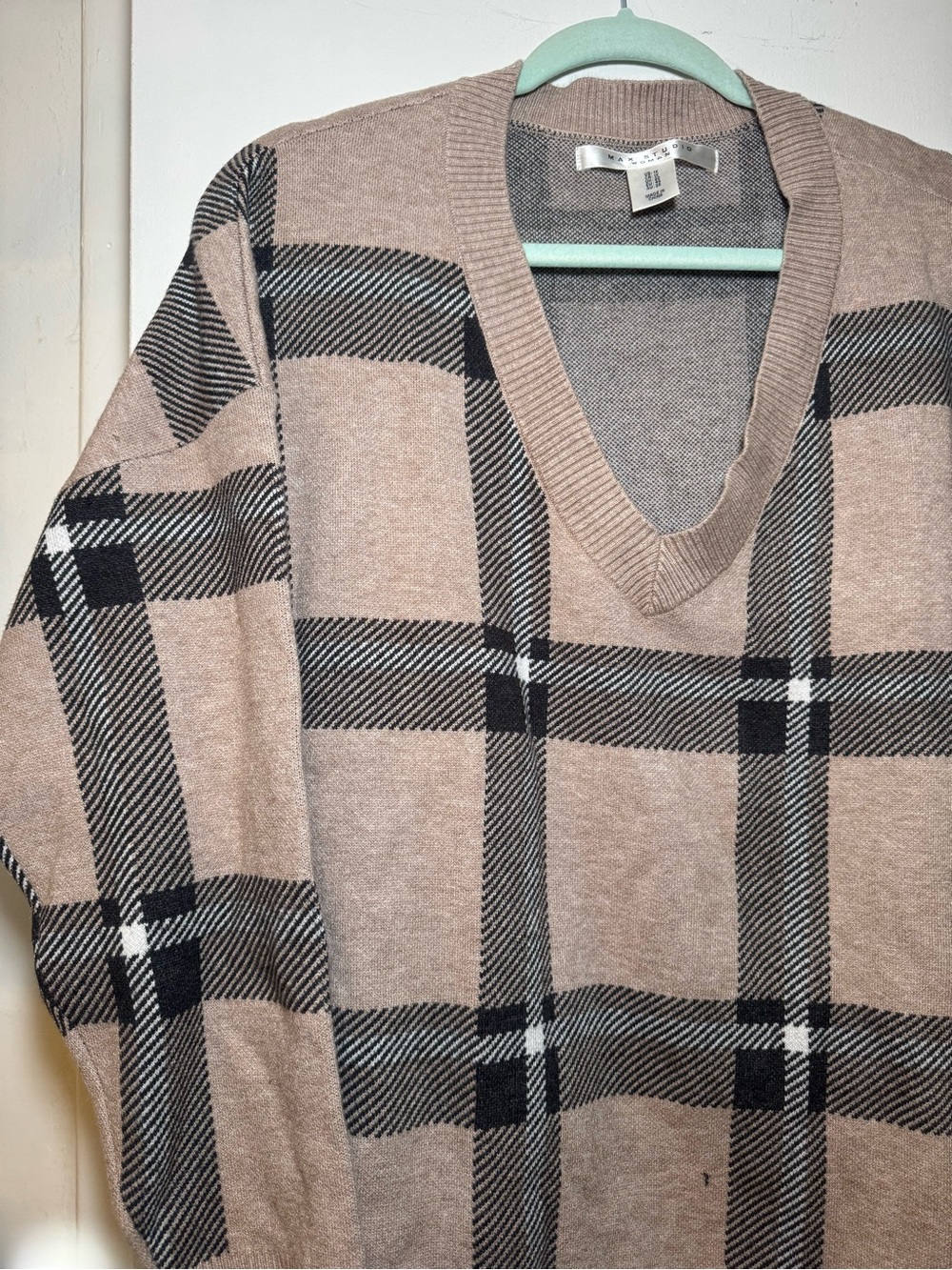 Max studio Plaid V-Neck Sweater in Taupe and Black